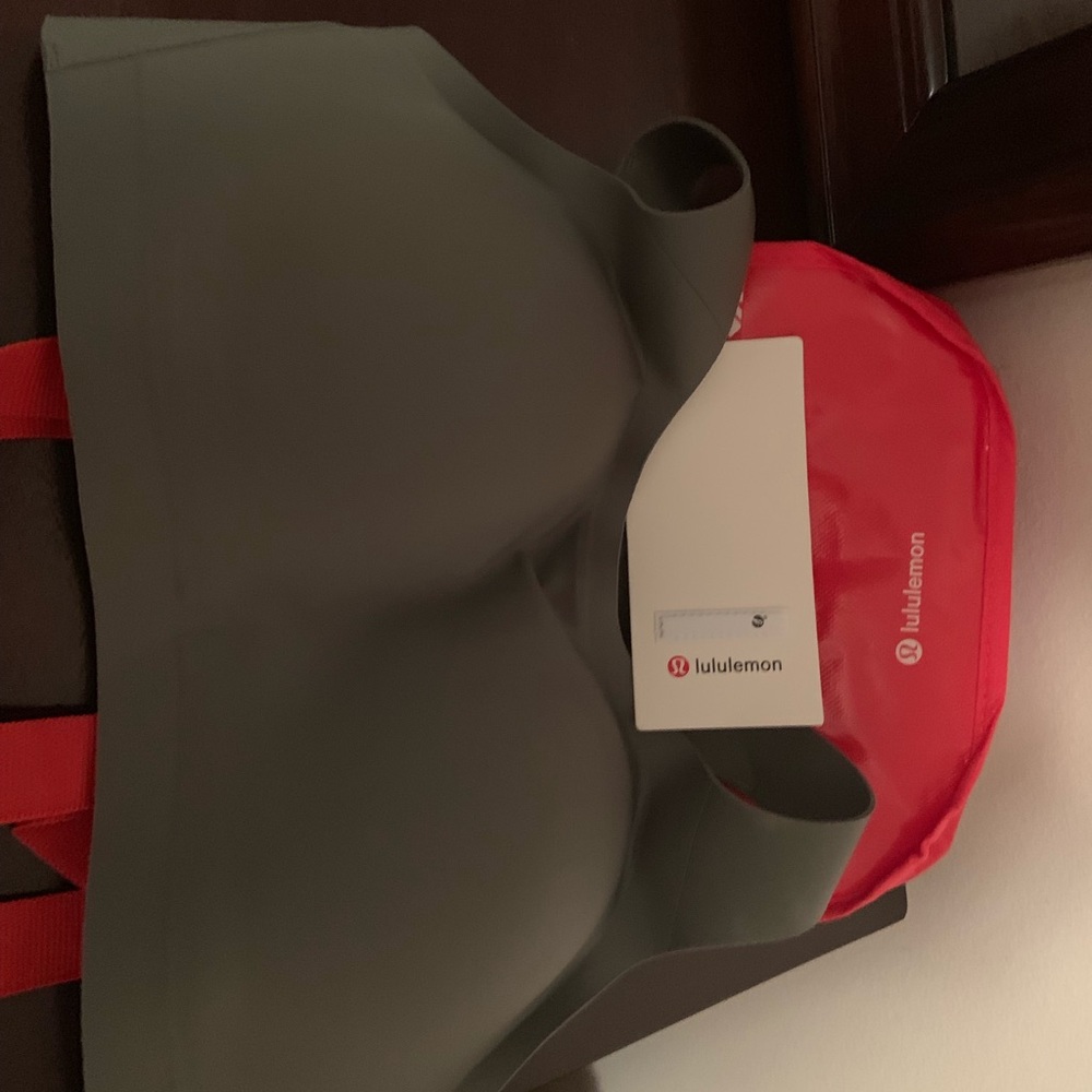 Lululemon sportsbra